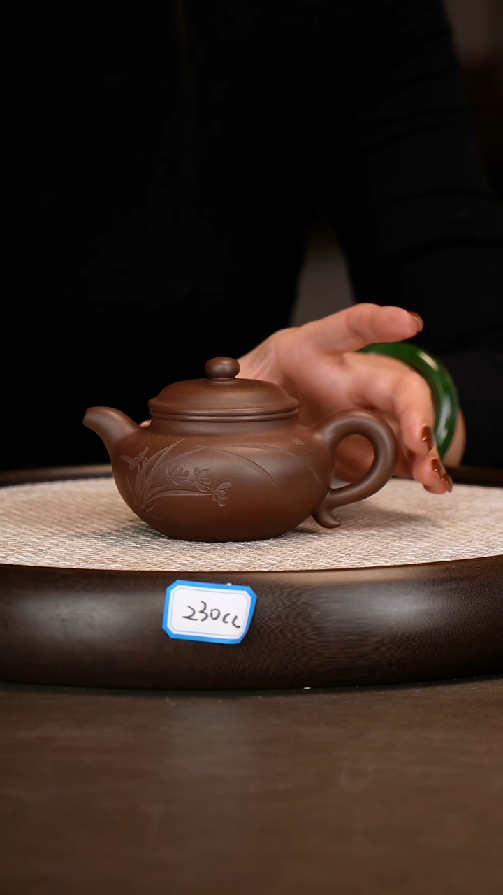 茶壶紫砂【张彩萍】棠韵紫泥仿古   230CC