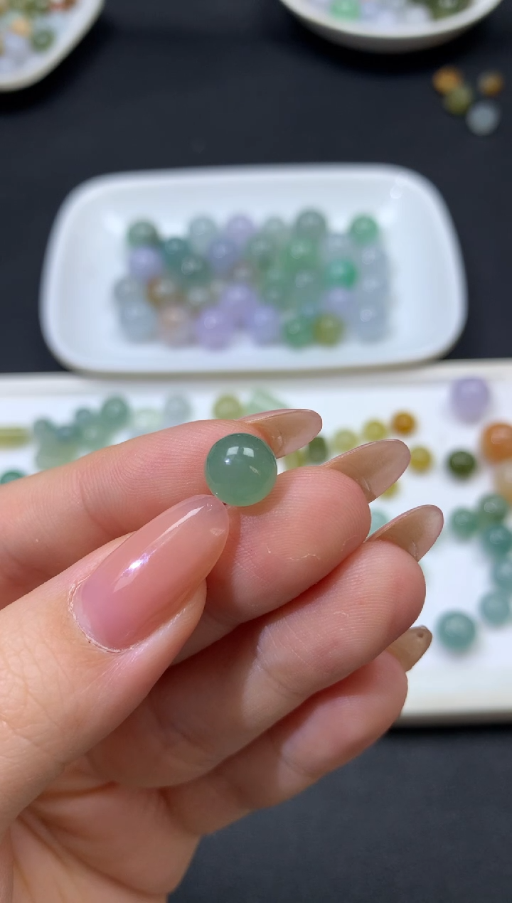 【闪购商品】定制翡翠未镶嵌卡8.1