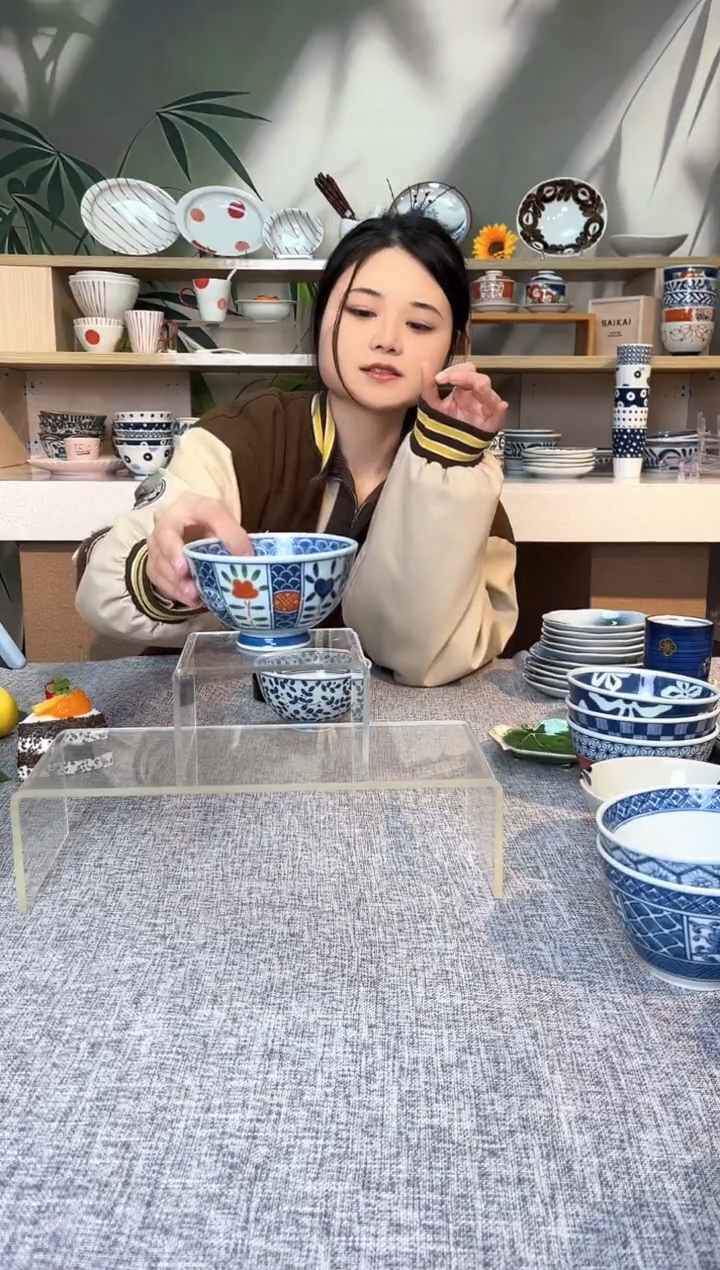 【闪购商品】瓷片染錦立花 軽量飯碗