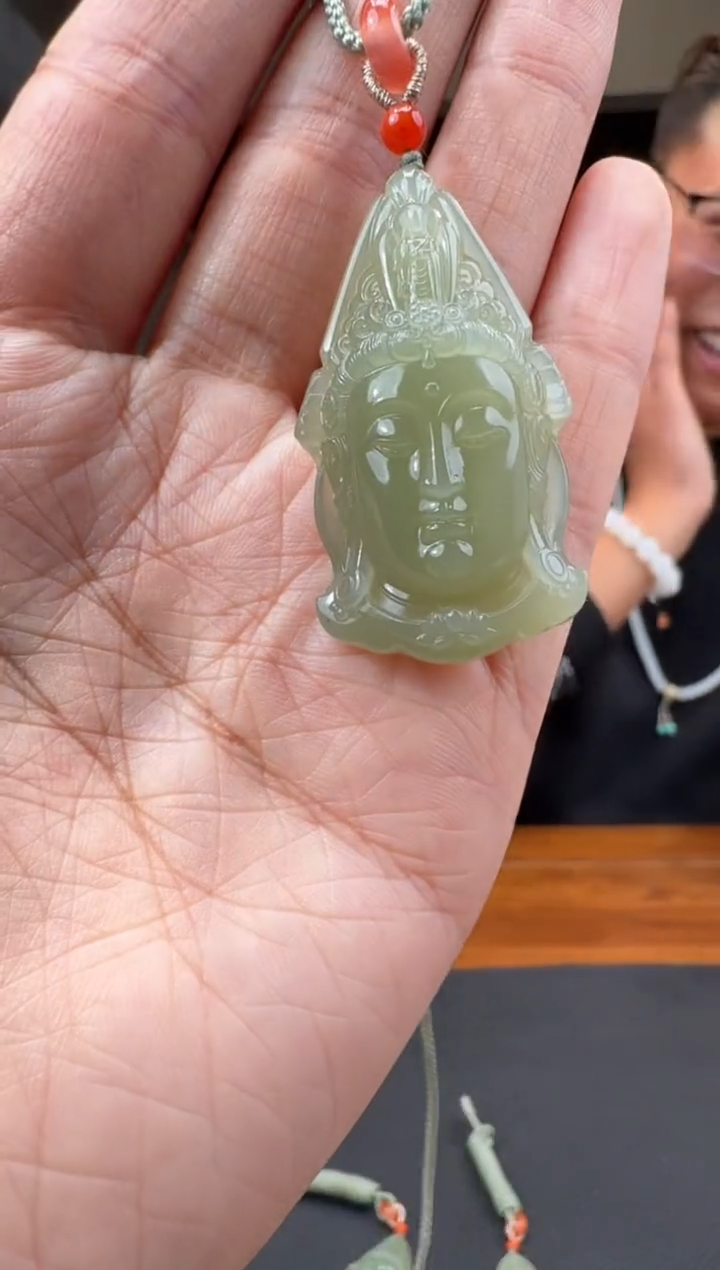 【闪购商品】和田玉12未镶嵌1.23小朱