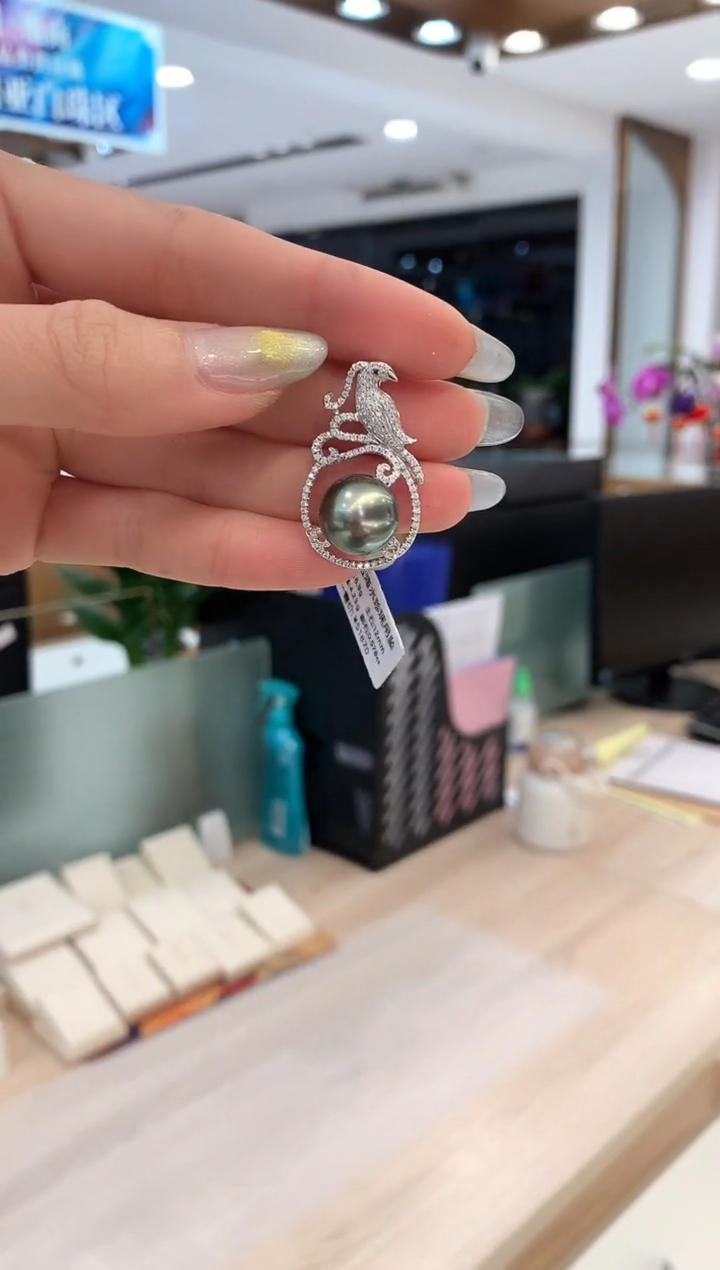 【闪购商品】海水珍珠颈饰18K金镶嵌12-13mm