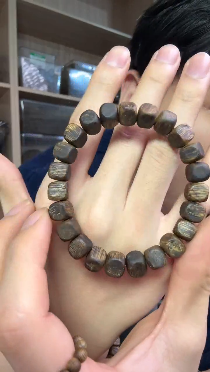 沉香沉香碎屑08方珠单圈10克+ 多样性发其一