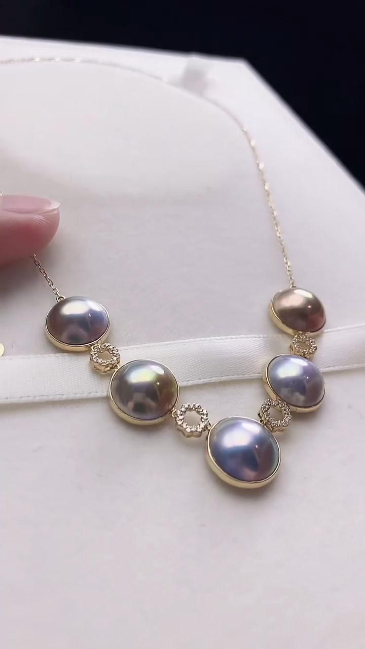 【闪购商品】拼合珍珠（马贝珠）颈饰18K金镶嵌海水马贝五珠项链