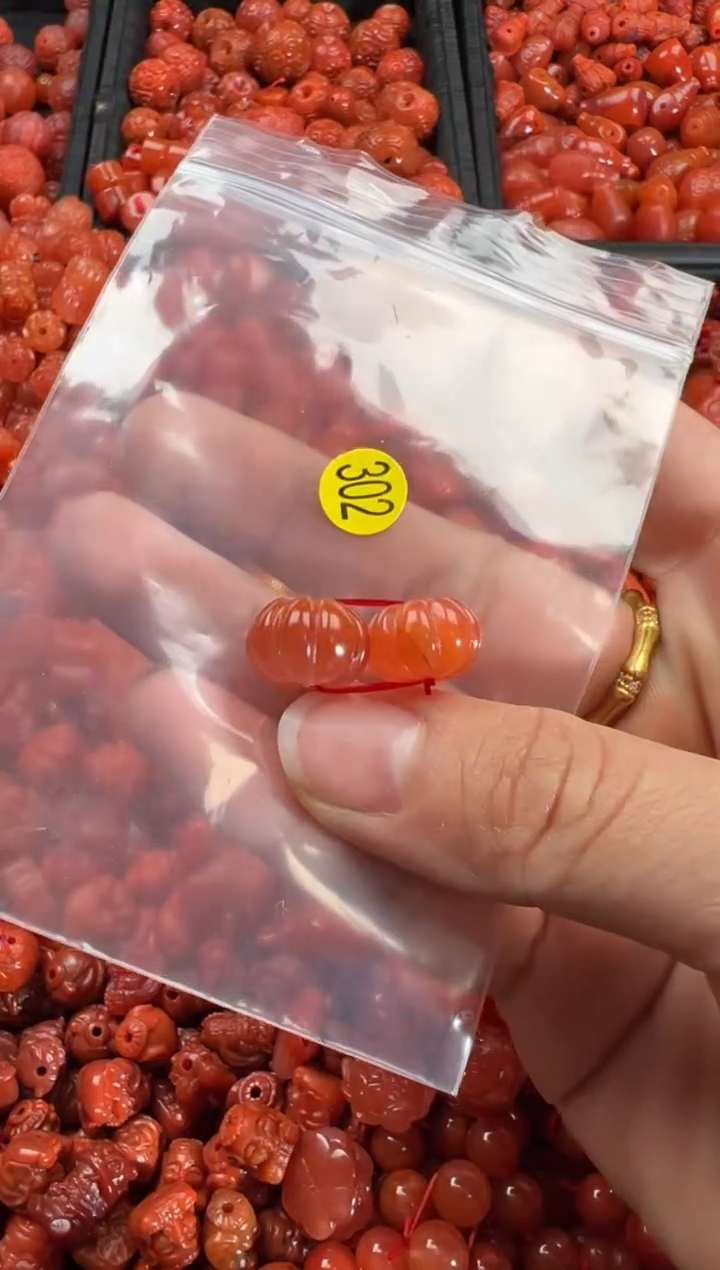 【闪购商品】南红玛瑙颈饰未镶嵌1