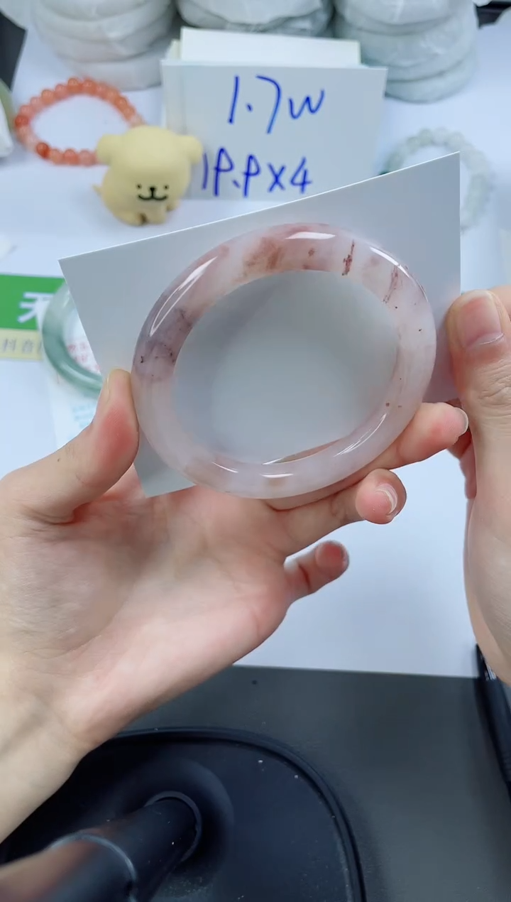 【闪购商品】石英质玉手镯未镶嵌78-58.8