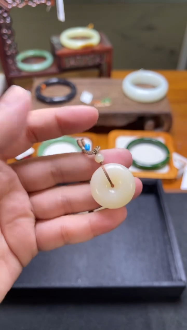 吊坠(不含链)未镶嵌和田玉青海野牛沟 平安扣 