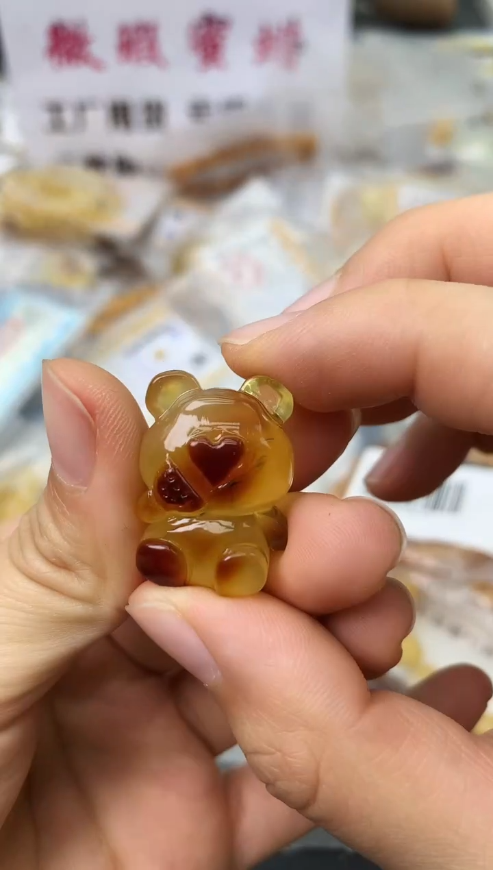 未镶嵌琥珀珠宝奇石124