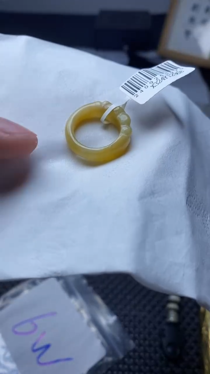 未镶嵌定制翡翠翡翠