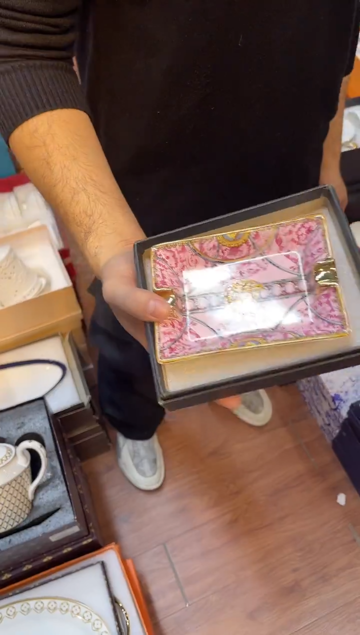 杯鸿辉家品牌瓷器，京东包邮！