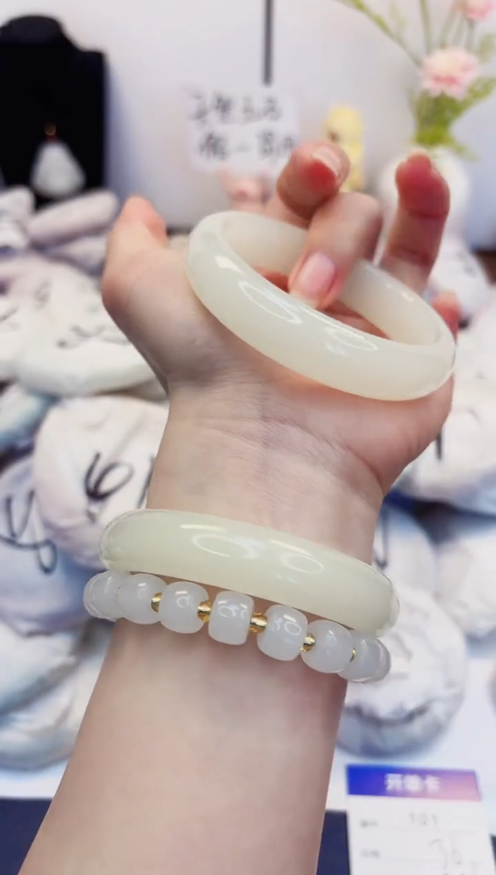 【闪购商品】石英质玉手镯未镶嵌101-玉兰白-圈口55