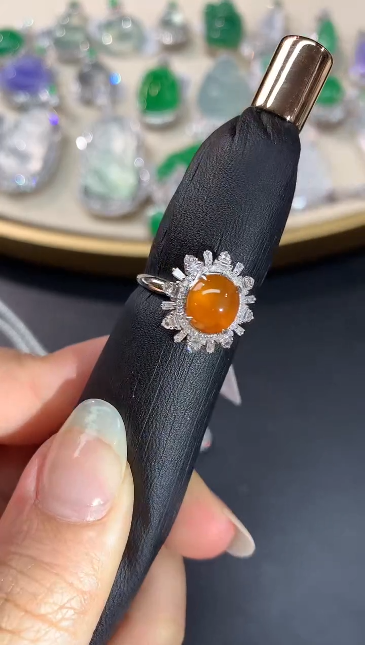 【闪购商品】翡翠戒指18K金镶嵌V42|8800+0