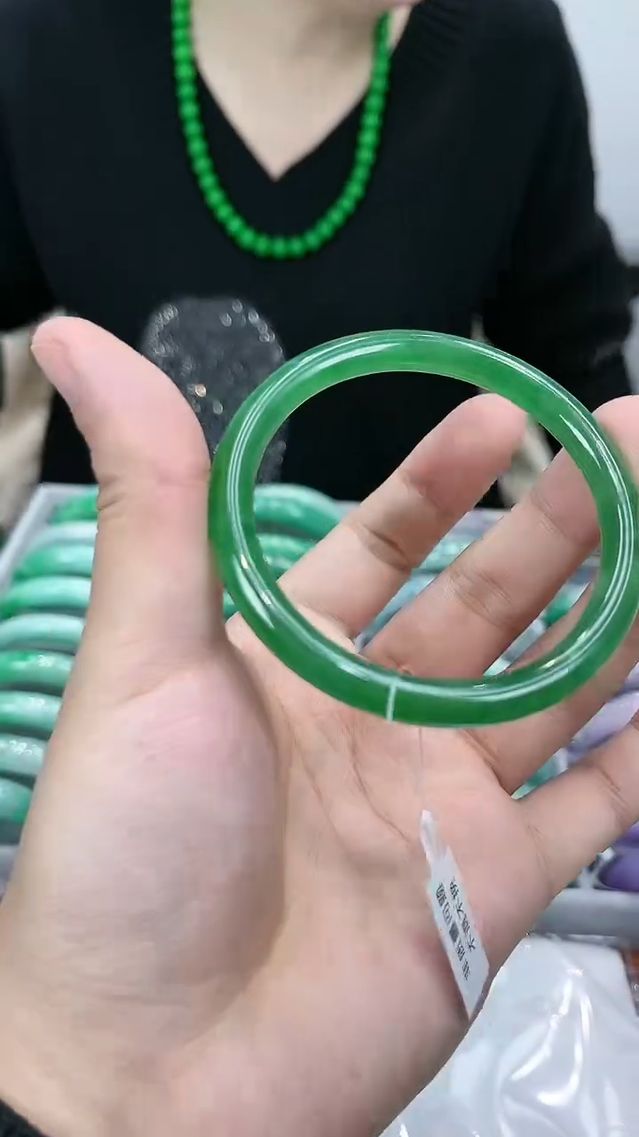 【闪购商品】砖雕s120 正阳绿圆条手镯 圈口58.9