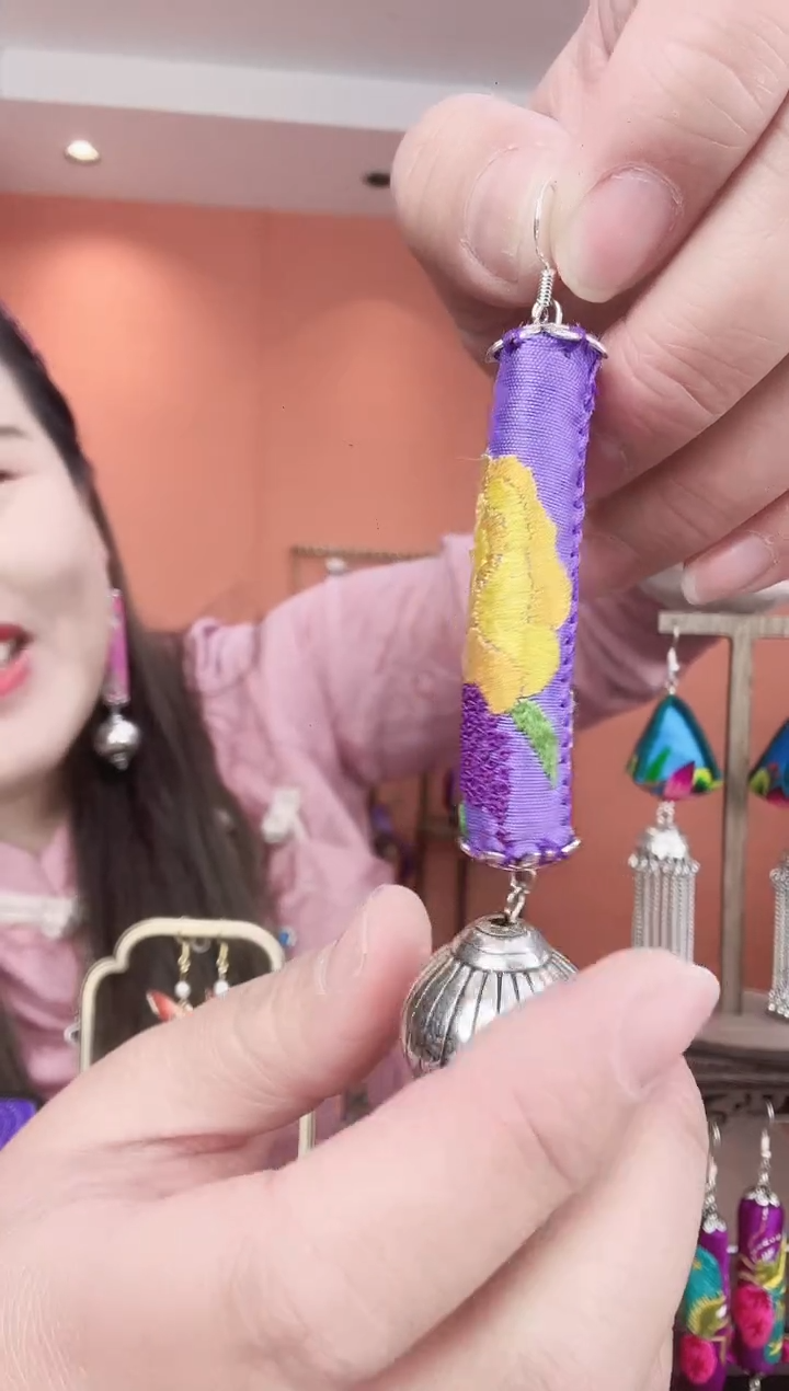 【闪购商品】织绣非遗手工刺绣耳环