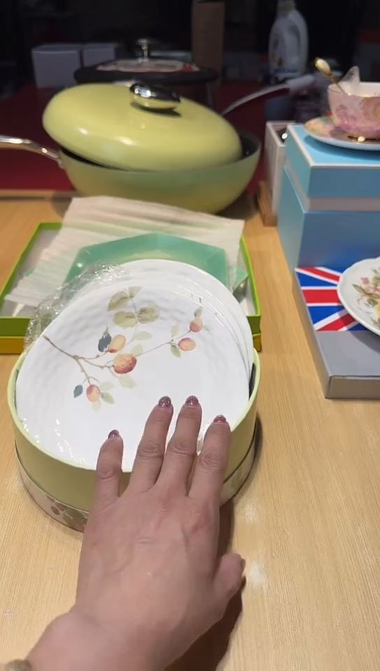 瓷片生活的本意是开心啊@@1