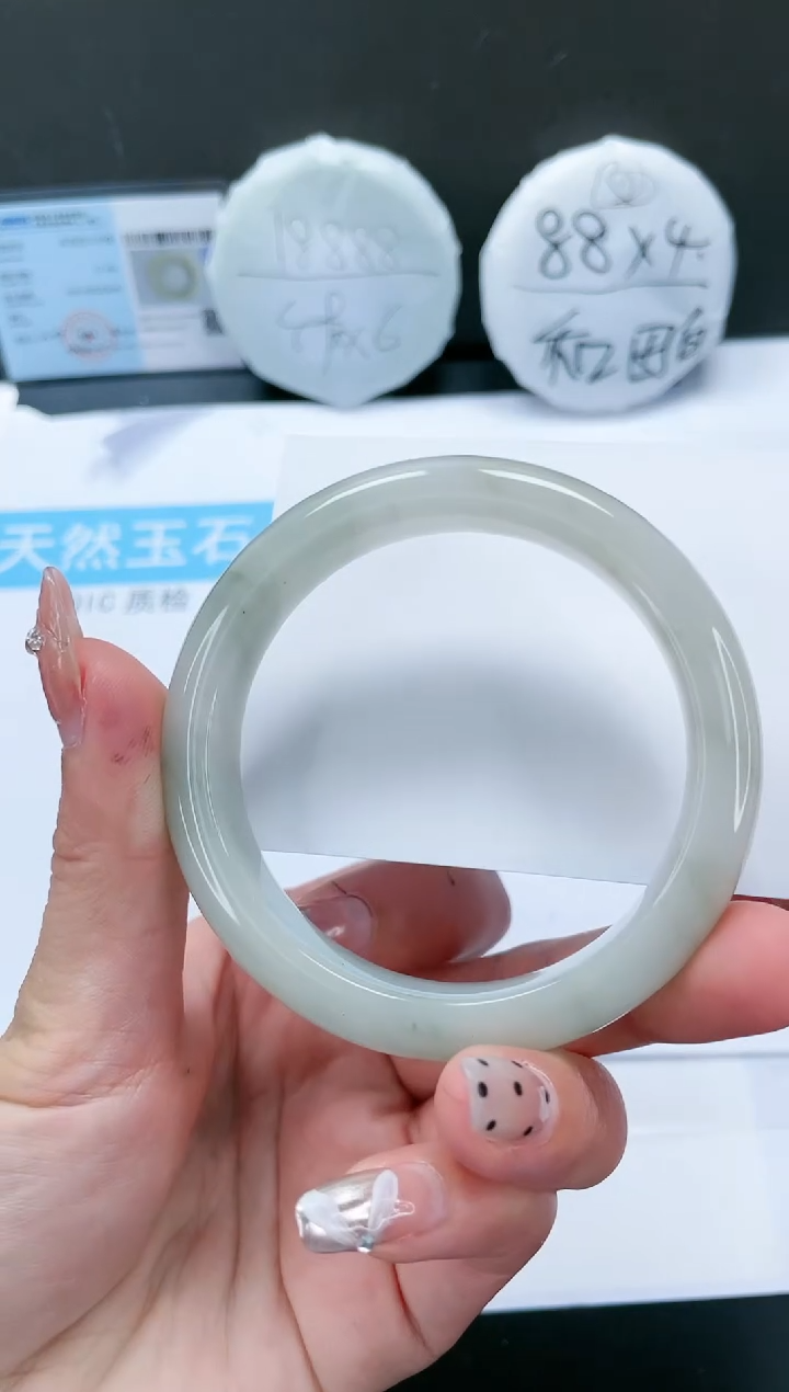 【闪购商品】石英质玉手镯未镶嵌274-60.5