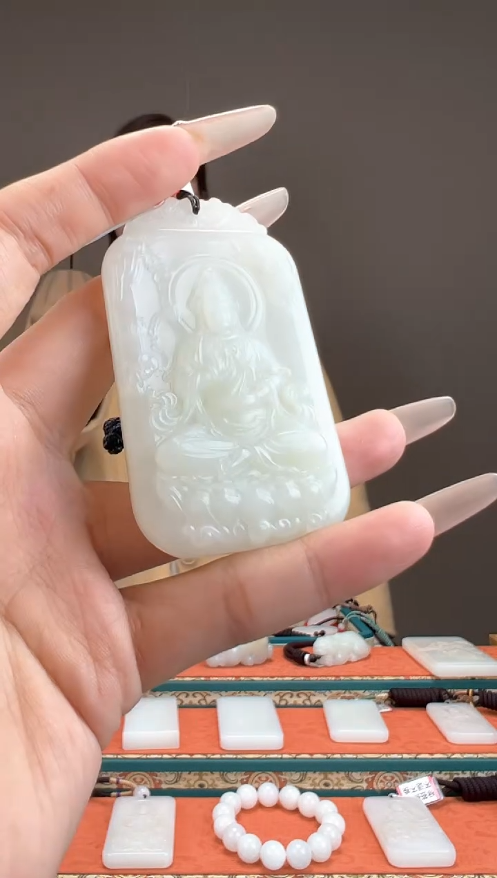 【闪购商品】和田玉颈饰未镶嵌1