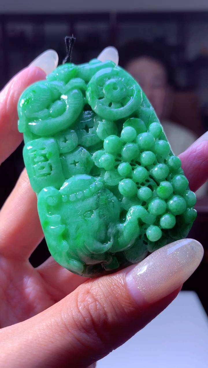 【闪购商品】定制翡翠未镶嵌挂件发货（拍一发一）