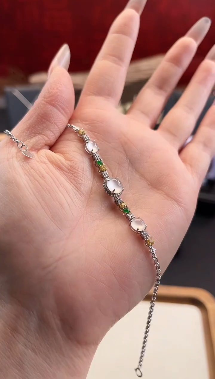 18K金镶嵌手链翡翠手链