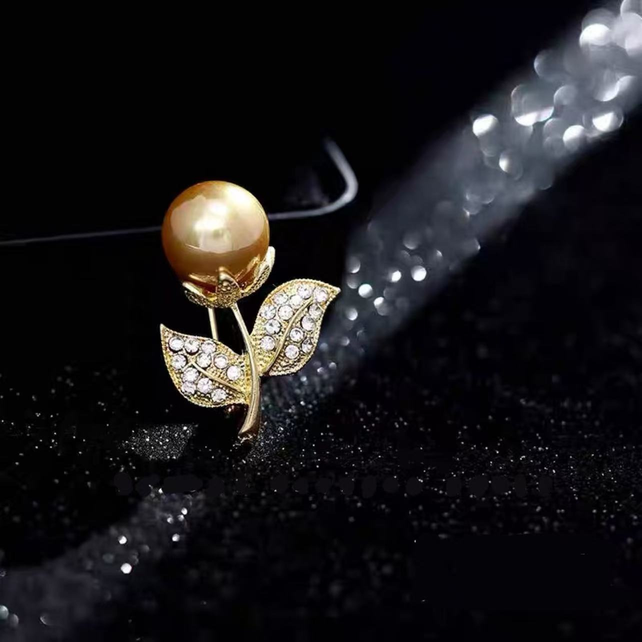 铜合金合成锆石胸针 铜合金【金色小花胸针】 2868