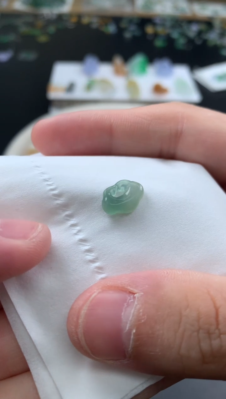 【闪购商品】定制翡翠未镶嵌翡翠