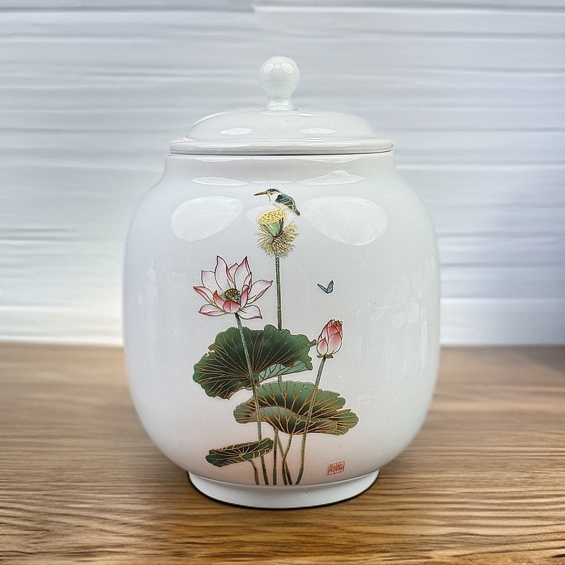 天青色荷花茶叶罐 G115