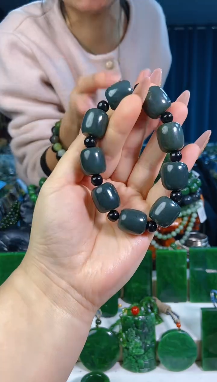 【闪购商品】和田玉挂件未镶嵌1