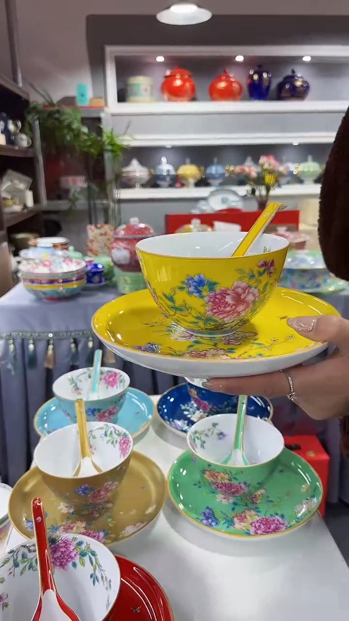 【闪购商品】瓷片国色天香 碗，碟，勺三件套一套景德镇