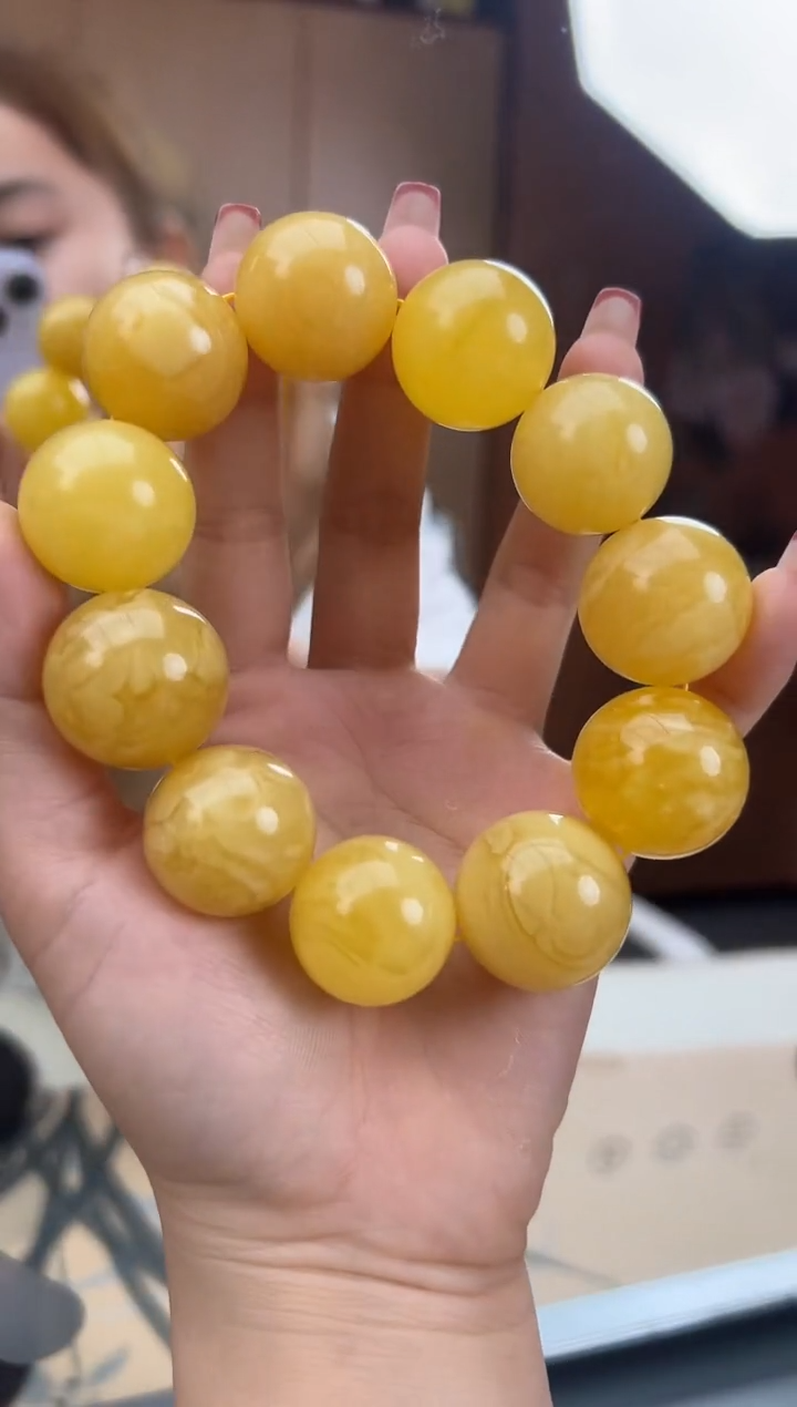 【闪购商品】琥珀裸石未镶嵌蜜蜡吊坠