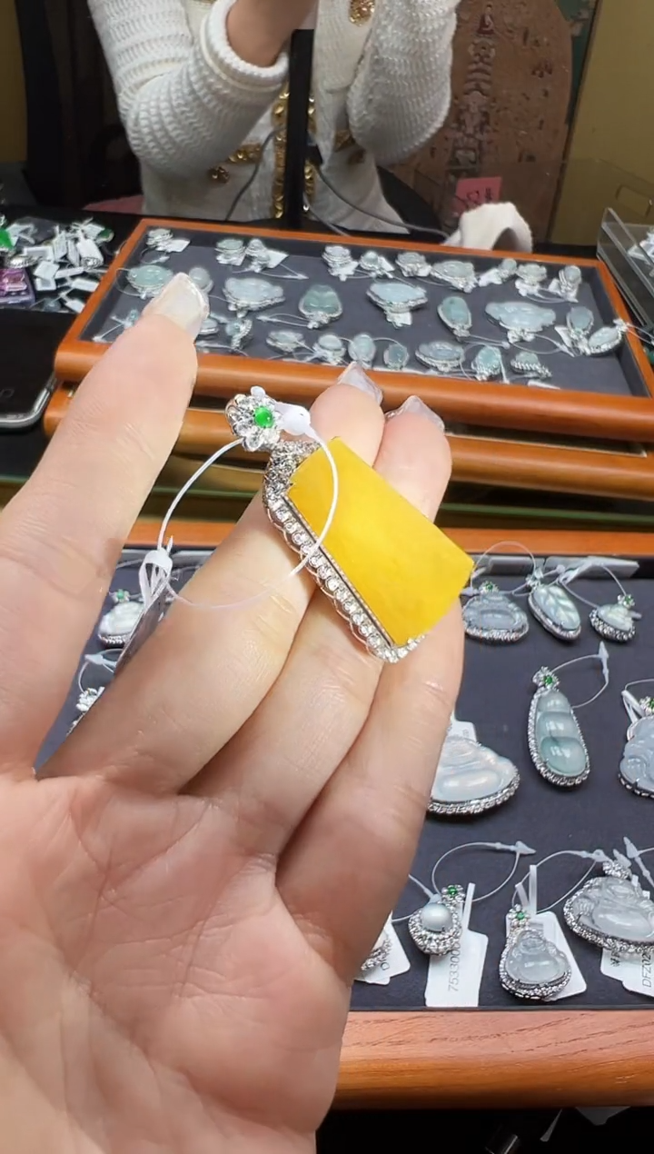 【闪购商品】翡翠颈饰18K金镶嵌DFZ0215-70