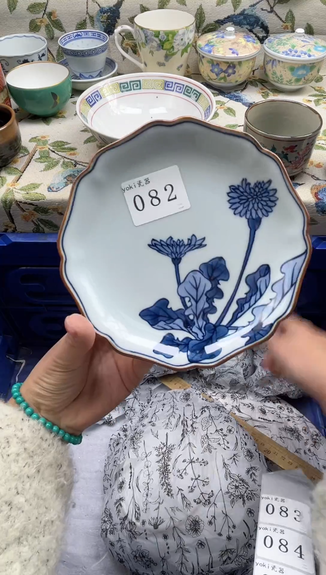 瓷片鲸*           082