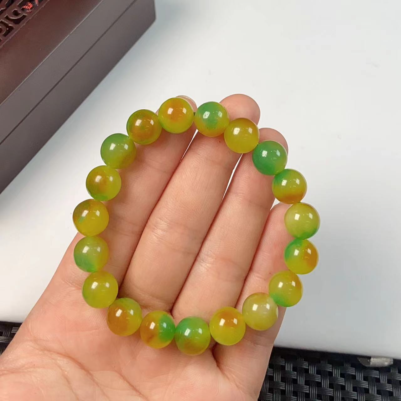 （聚宝严选）A555黄绿F手串10妈妈款时尚精致精美百搭
