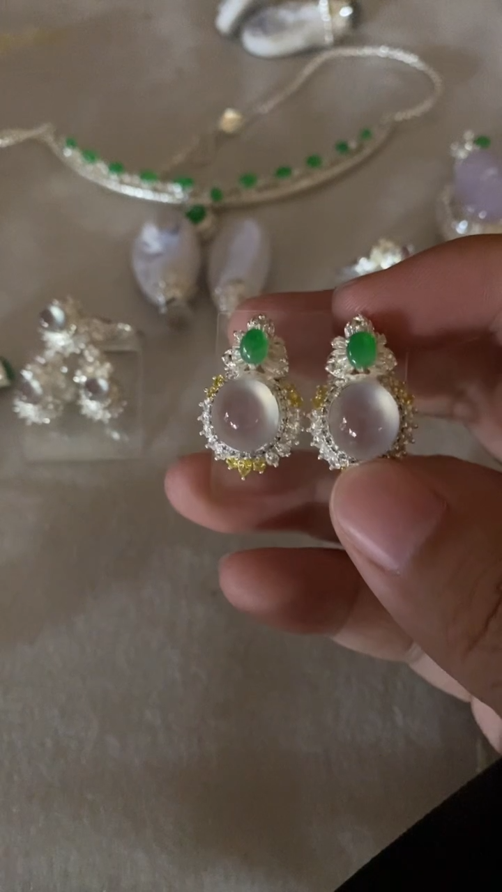 未镶嵌定制翡翠魔*张天然缅甸翡翠A货