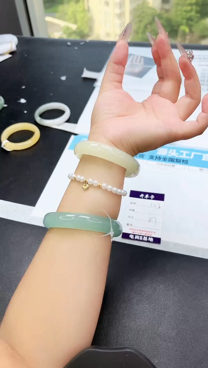 石英质玉手镯未镶嵌123-57