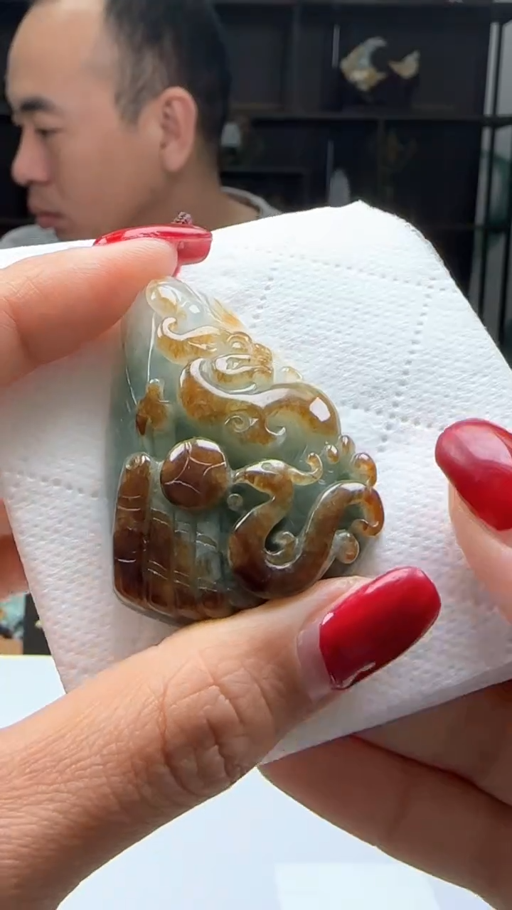 【闪购商品】翡翠颈饰未镶嵌天然翡翠A货吊坠