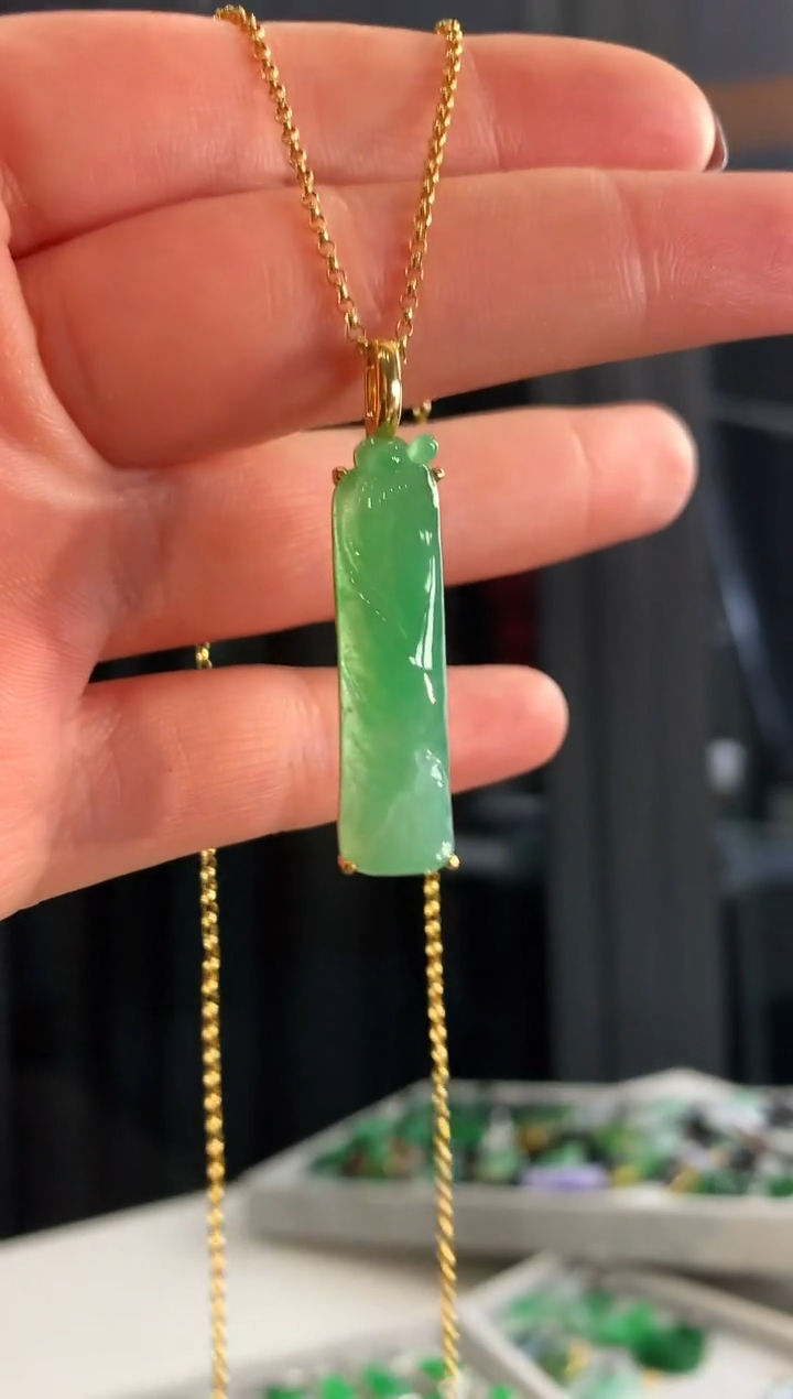 【闪购商品】翡翠吊坠(不含链)18K金镶嵌吊坠