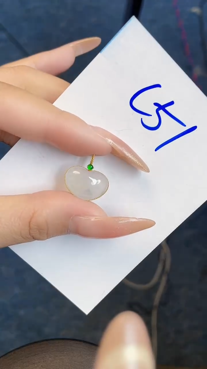 【闪购商品】翡翠颈饰未镶嵌00000000