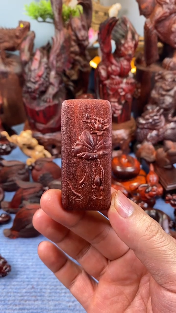 檀香紫檀（小叶紫檀）牌子鱼牌