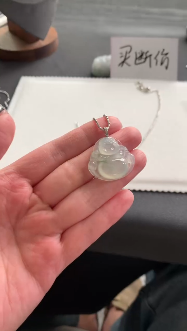 【闪购商品】翡翠挂件未镶嵌佛公F587