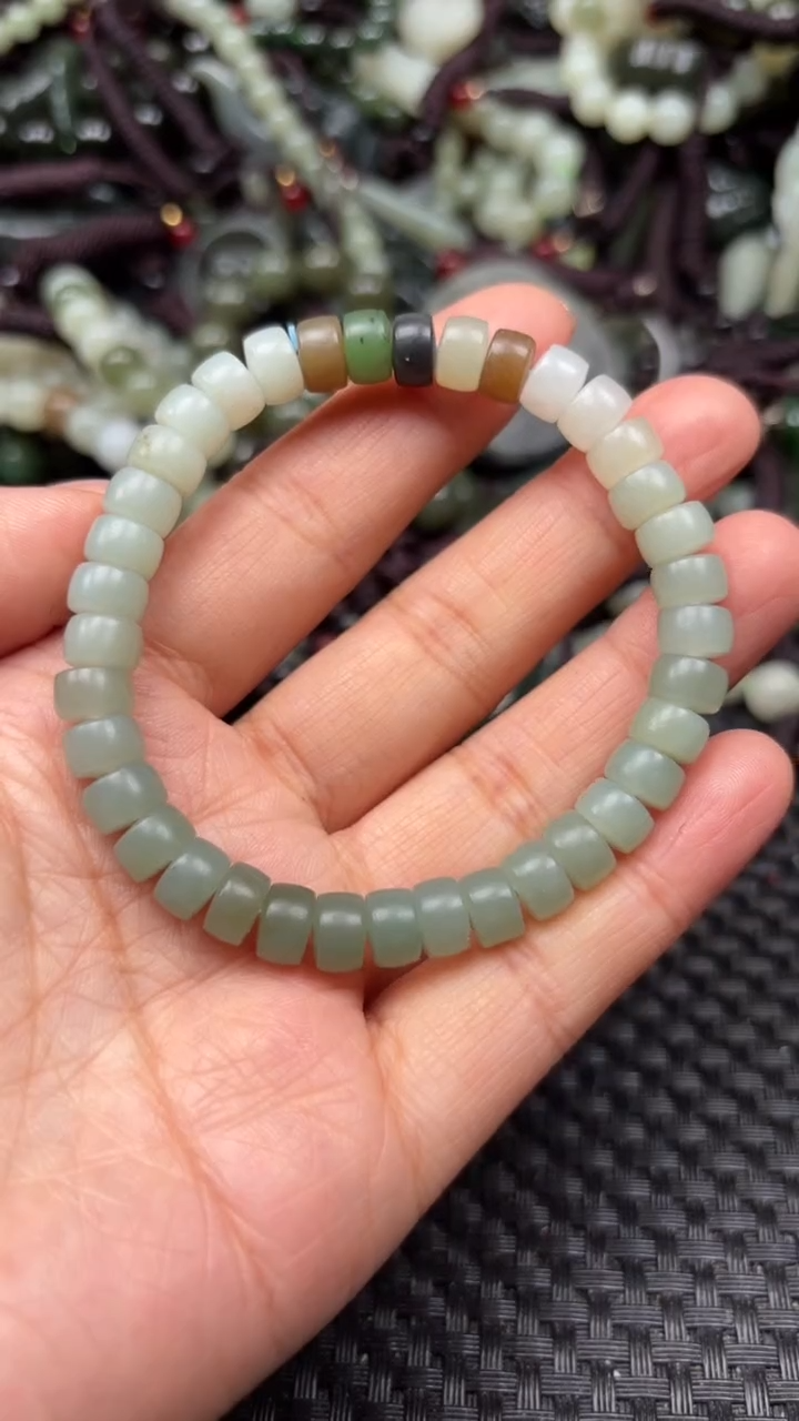 【闪购商品】和田玉颈饰未镶嵌.