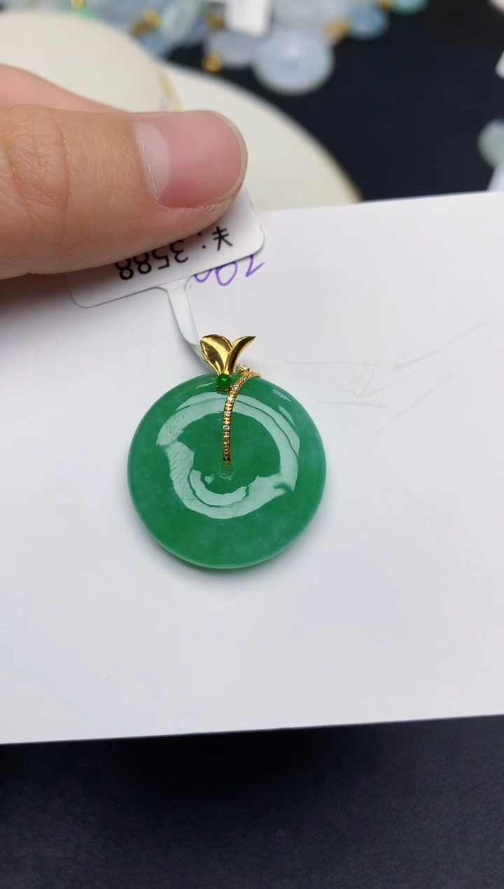 颈饰18K金镶嵌翡翠天然缅甸A货翡翠百元以上9元证书费自理