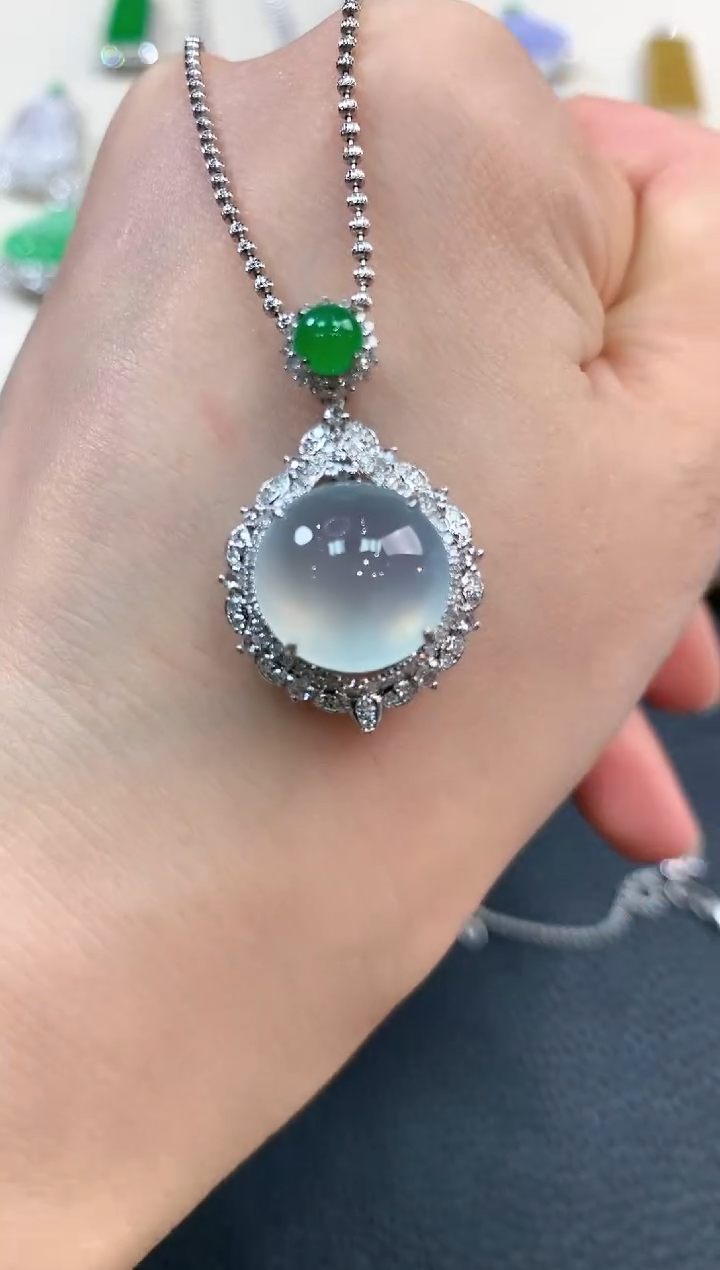 【闪购商品】翡翠吊坠(不含链)18K金镶嵌b100