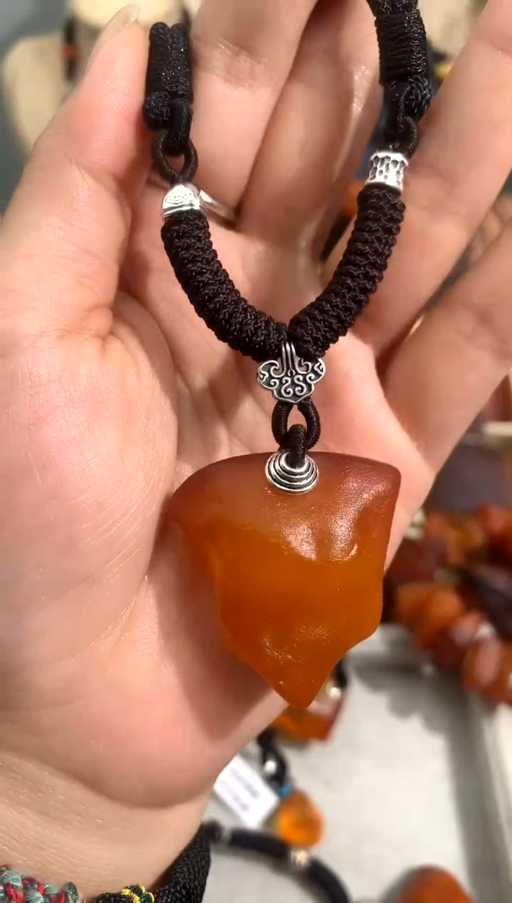 【闪购商品】蜜蜡裸石未镶嵌似玉