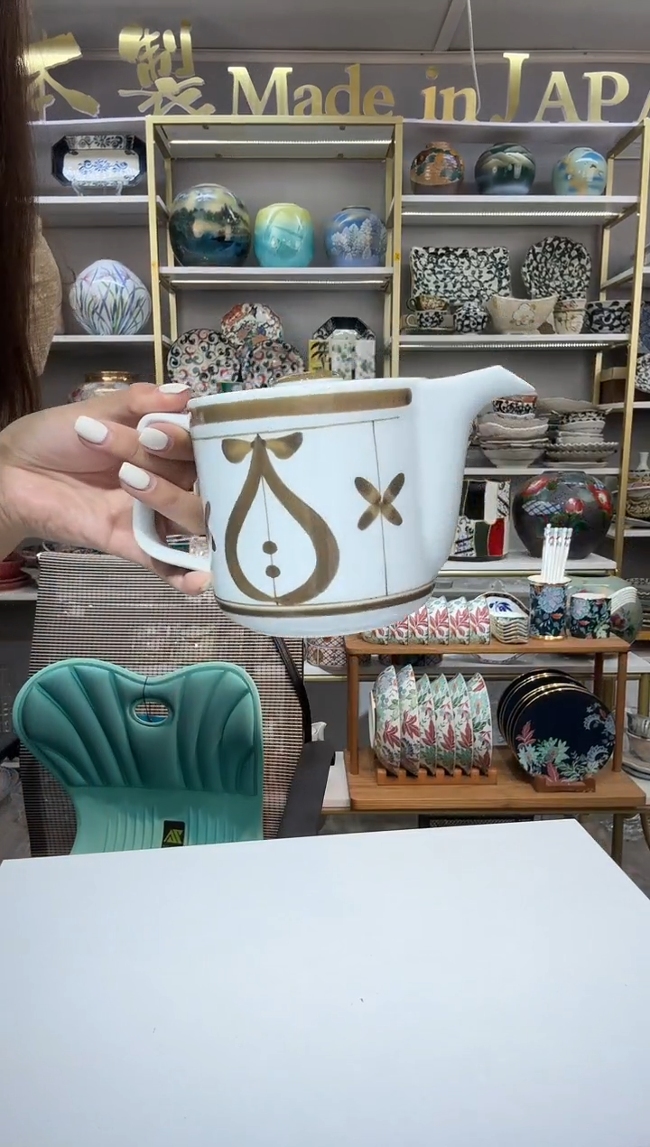 陶瓷有田烧茶壶一只装咖色