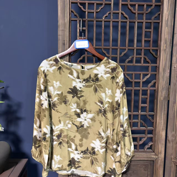 2025夏季新款时尚休闲宽松百搭圆领桑蚕丝上衣短袖女H4011