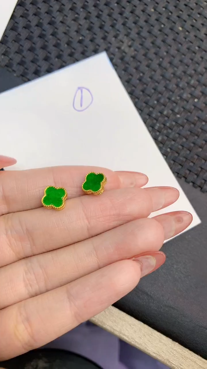 颈饰未镶嵌翡翠1