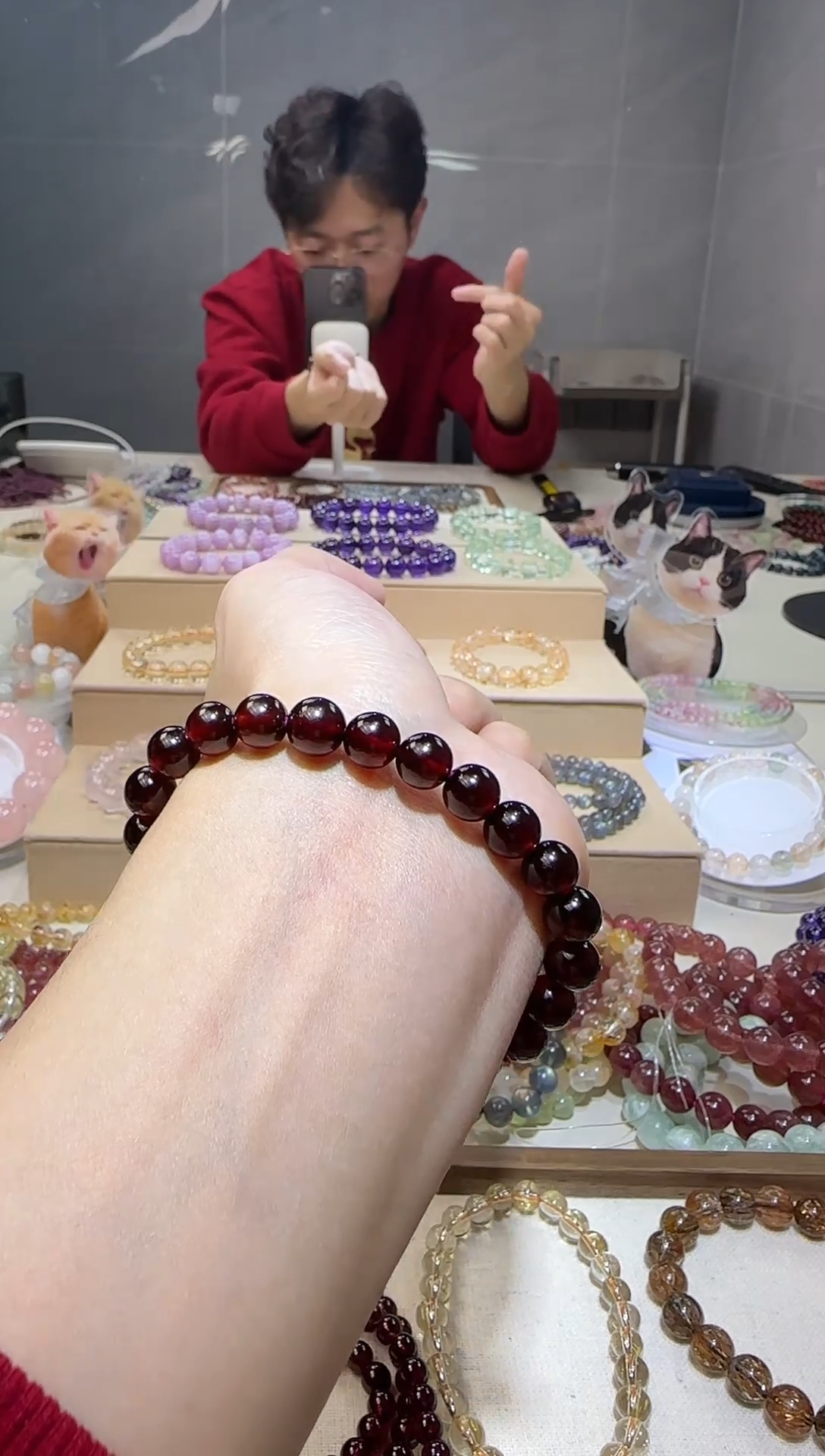 【闪购商品】石榴石手链未镶嵌酒红色石榴石8