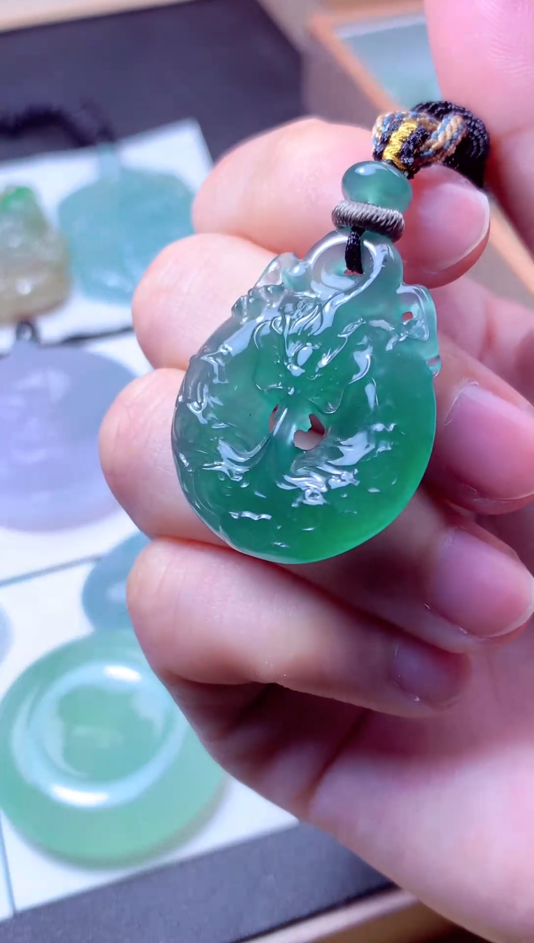 颈饰未镶嵌翡翠天然A货翡翠