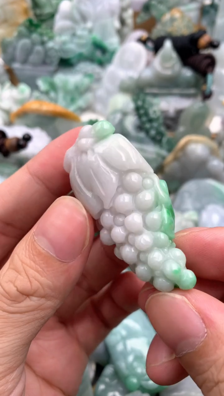 吊坠(不含链)未镶嵌翡翠1