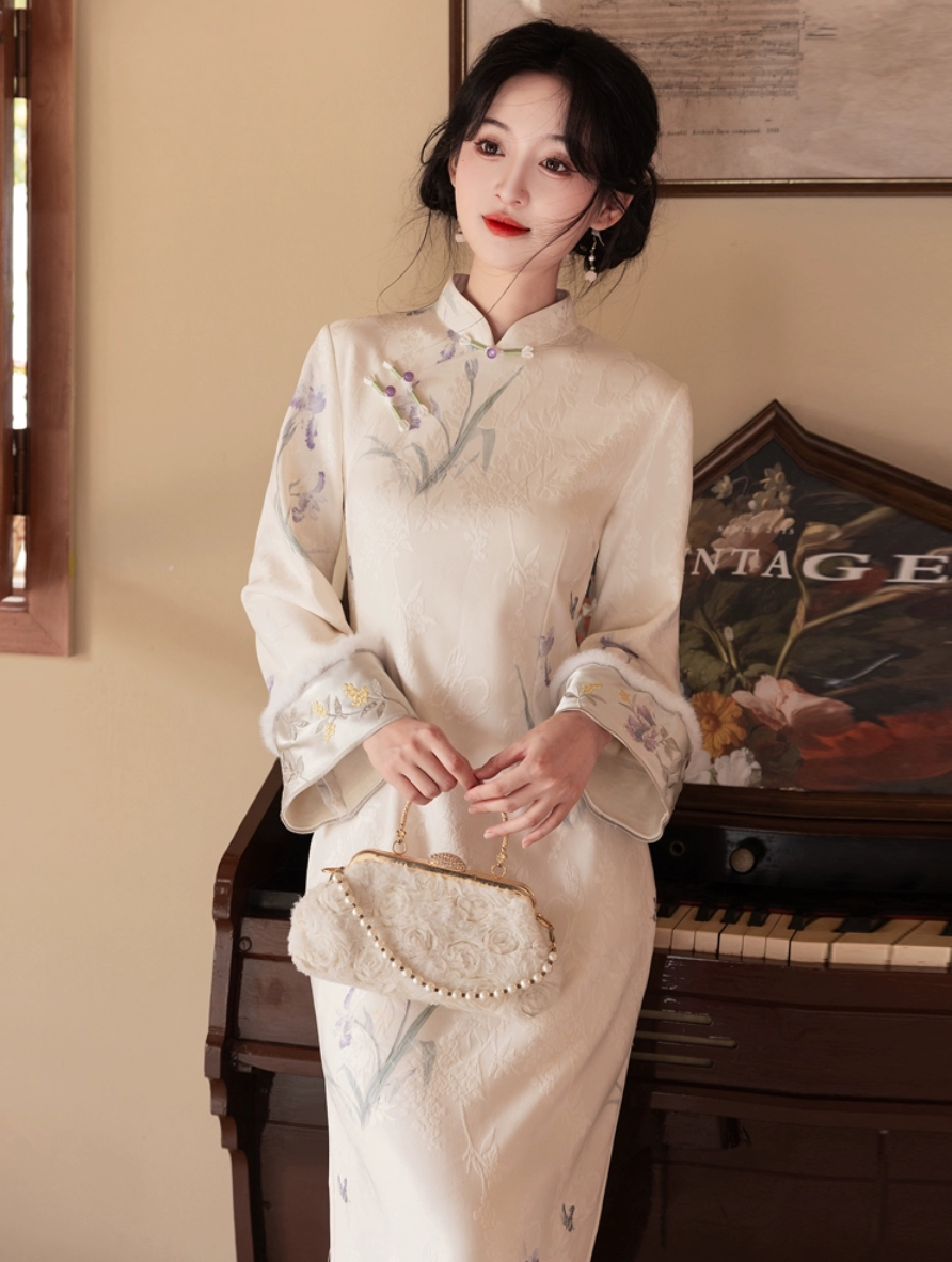 2025新款气质高端年轻款国风改良连衣裙新中式日常加绒旗袍