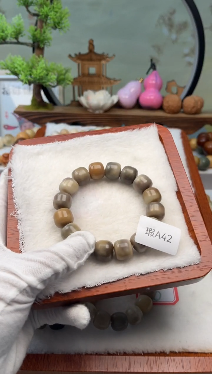 【闪购商品】菩提根/象牙果手串瑕A42桶珠13mm1串